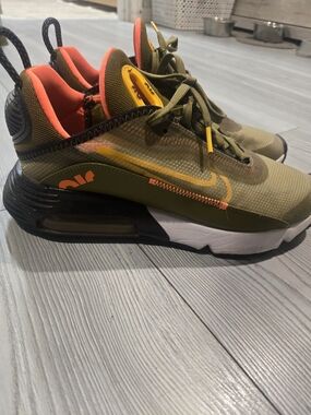 Nike Womens's Olive Green & Neon Orange Air-Style Sneakers
